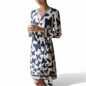 Diane Von Furstenberg  Navy Butterfly Jersey Cotton Spandex Wrap Dress Sz 6